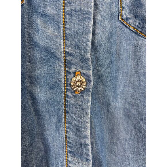 Women's XS The Kooples Jeans Willy Chambray button-up with flower buttons - Picture 6 of 7
